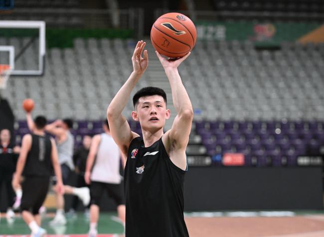 CBA新赛季10月12日揭幕(图1)