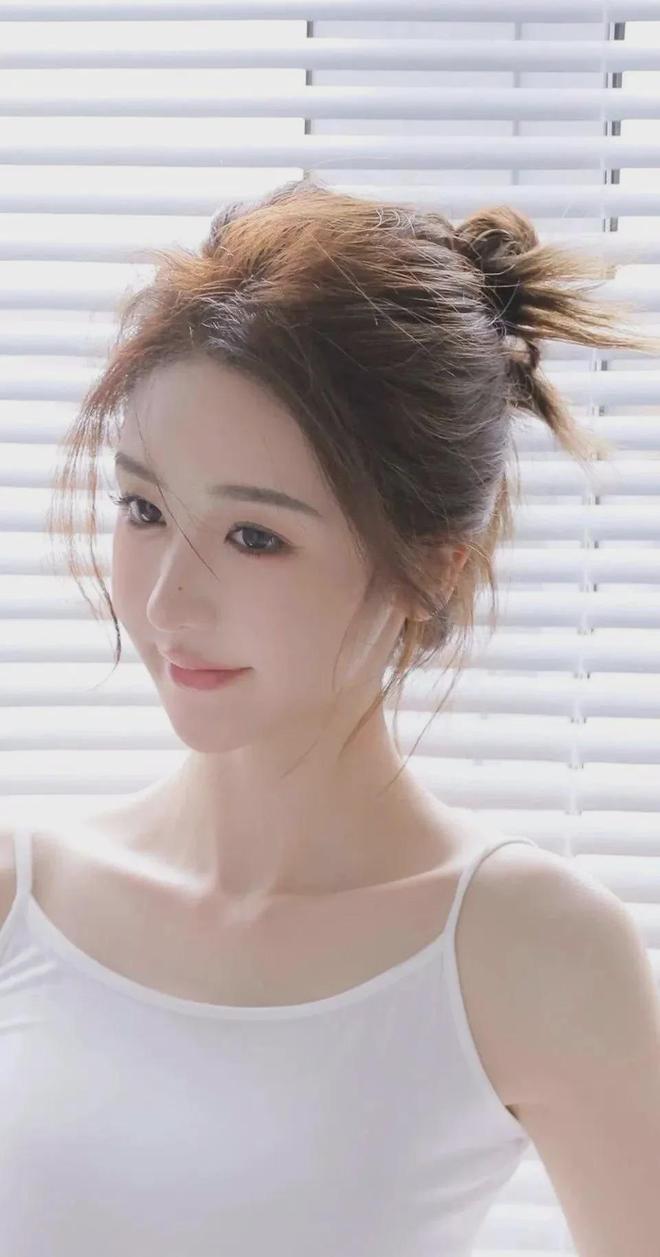 婷儿户外打篮球完整版V(图1)