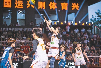 2024—2025年云南城市篮球联赛总决赛收官 曲靖队夺冠(图1)