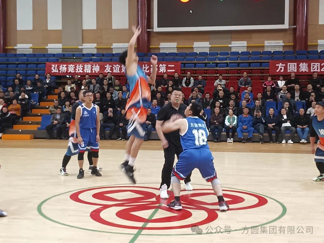 CBA半决赛：北京险胜山西迎赛点(图1)