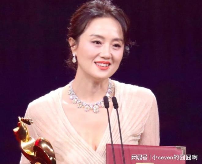 朱媛媛全家福照片曝光朱妈妈和朱媛媛长得很像(图6)