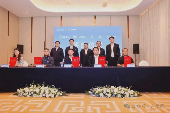 解放徐工DeepWay夺千辆大单！5月新能源重卡谁是订单王？丨头条(图1)