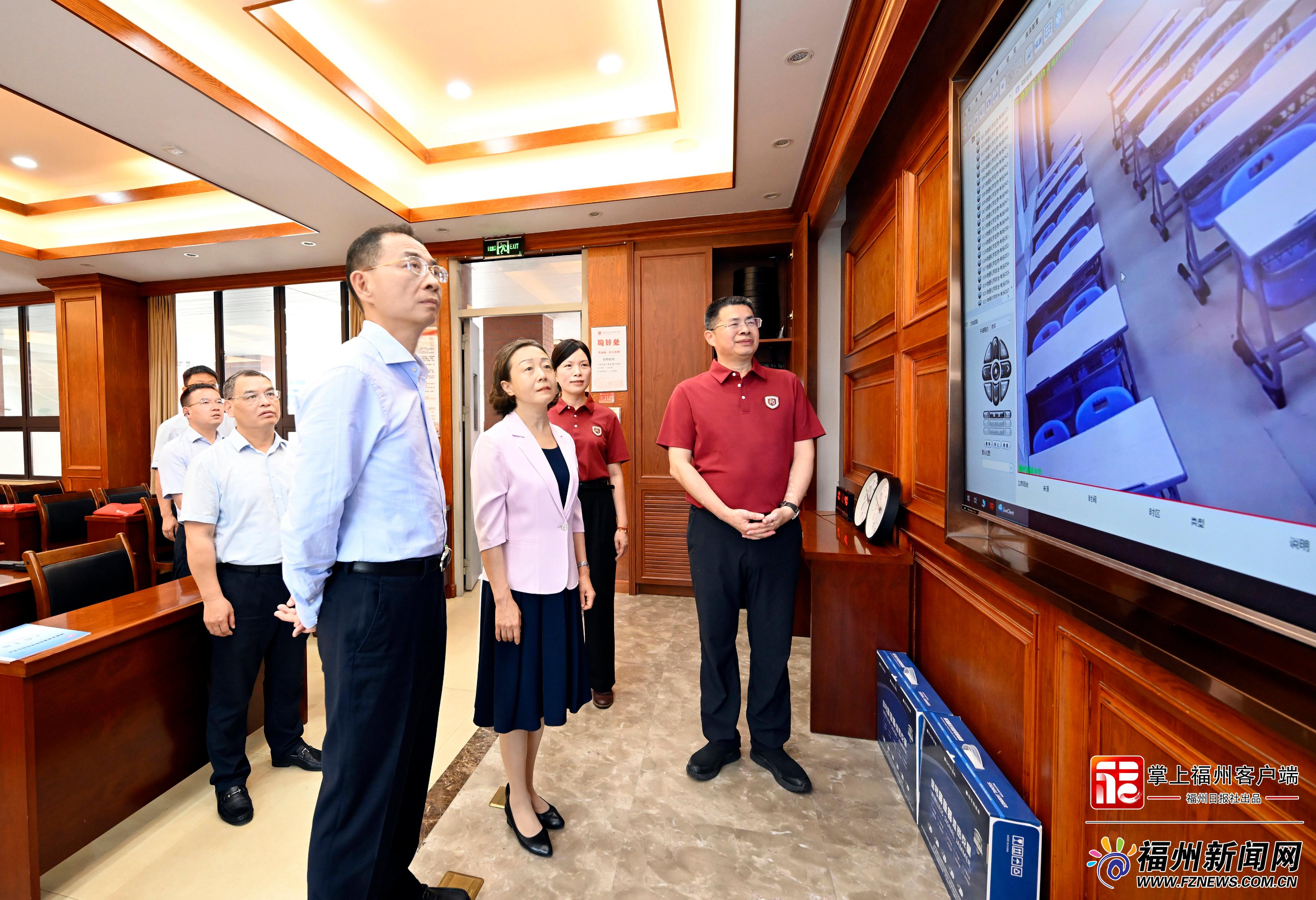 郭宁宁吴贤德检查高考考前准备工作(图1)